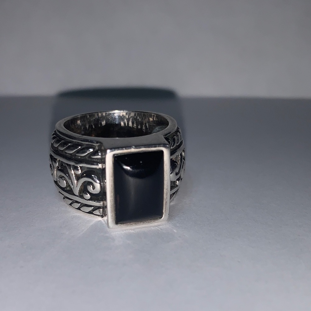 Silpada 925 Sterling Silver Black Chalcedony Filigree
Ring R1096